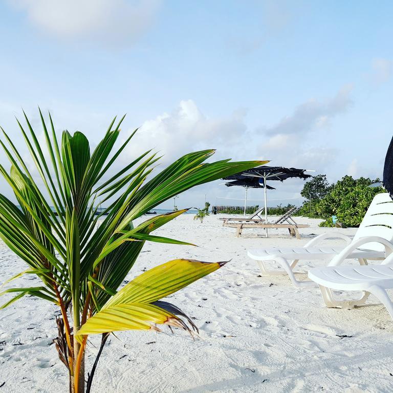 Chill Holidays Maldives Maamigili Island Exterior photo