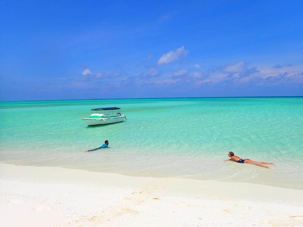 Chill Holidays Maldives Maamigili Island Exterior photo